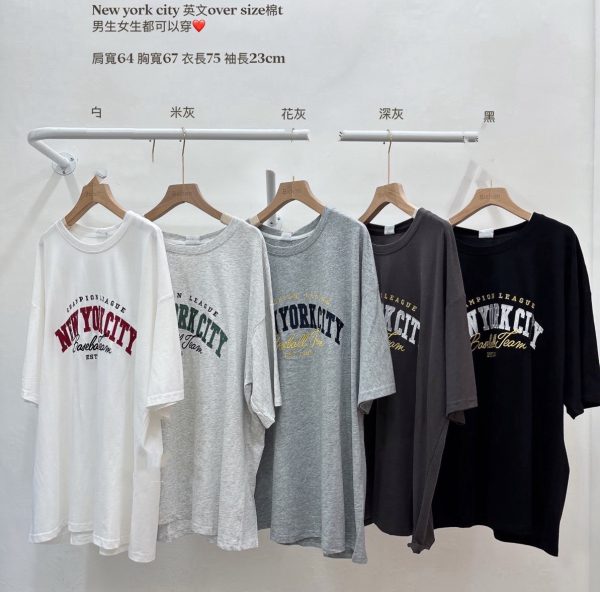 薄英文寬鬆tee